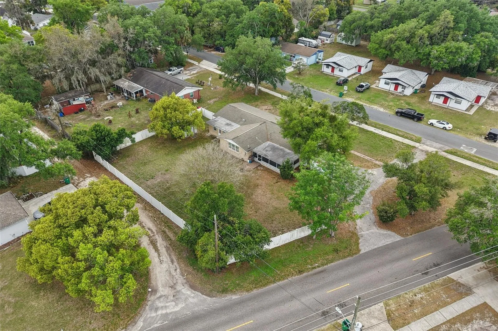 5942 13th Street Zephyrhills FL 33542
