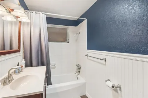 5942 13th Street Zephyrhills FL 33542