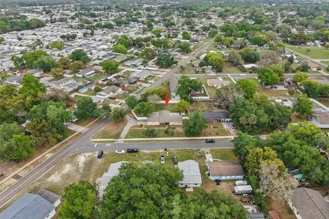 5942 13th Street Zephyrhills FL 33542