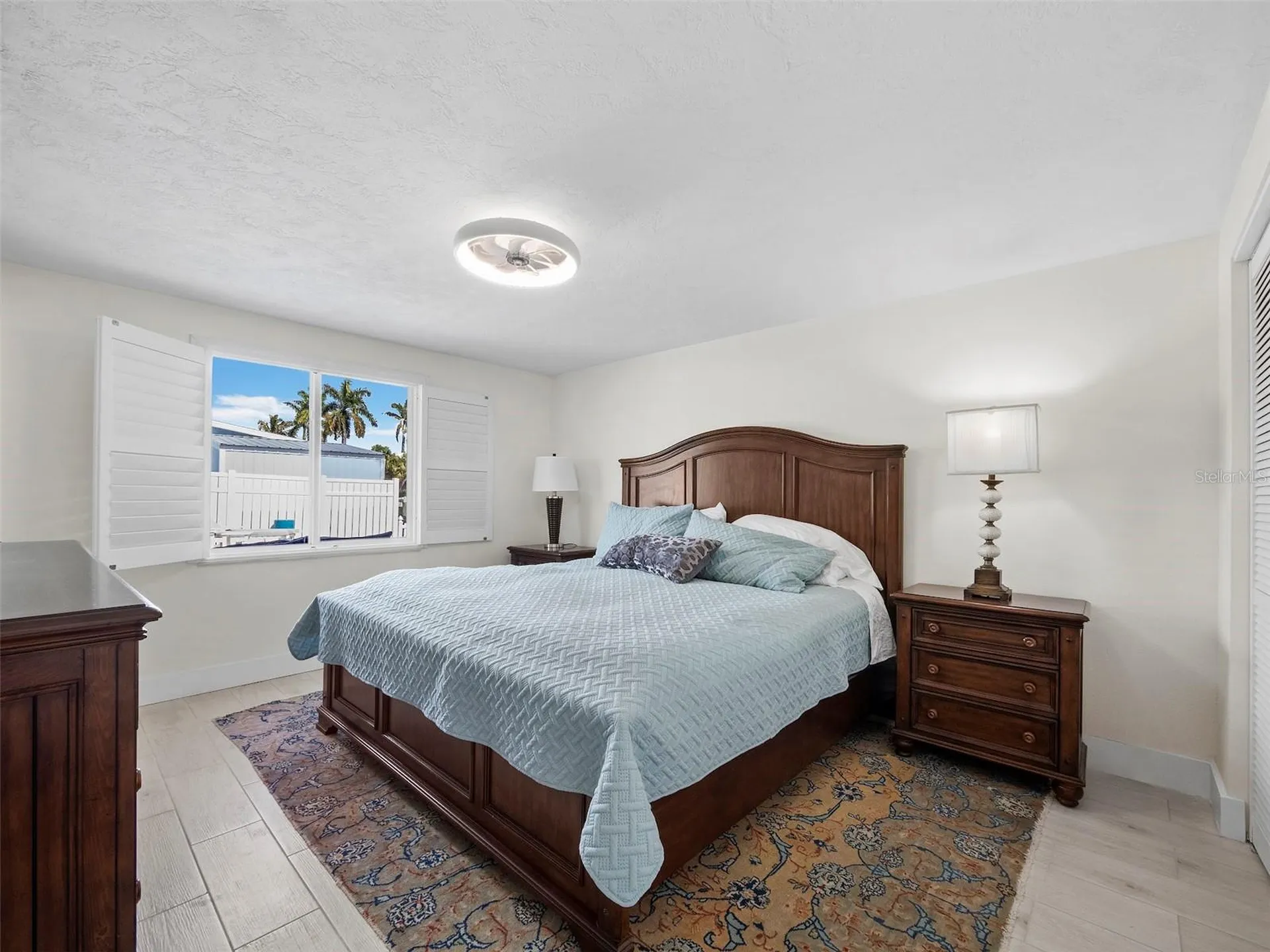 726 Jungle Queen Way Longboat Key FL 34228