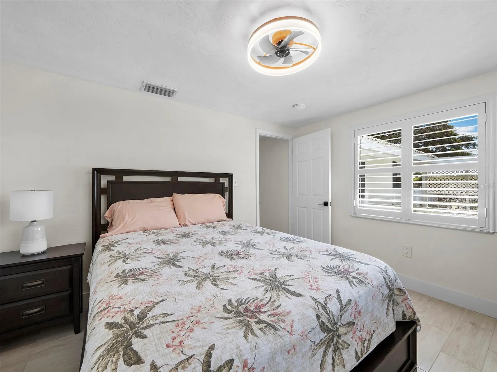 726 Jungle Queen Way Longboat Key FL 34228