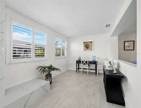 726 Jungle Queen Way Longboat Key FL 34228