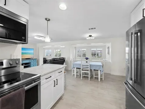 726 Jungle Queen Way Longboat Key FL 34228