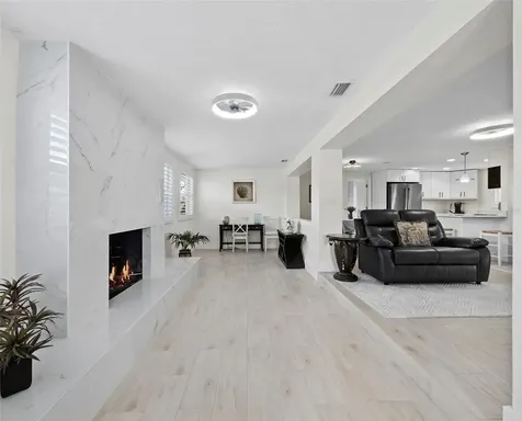 726 Jungle Queen Way Longboat Key FL 34228