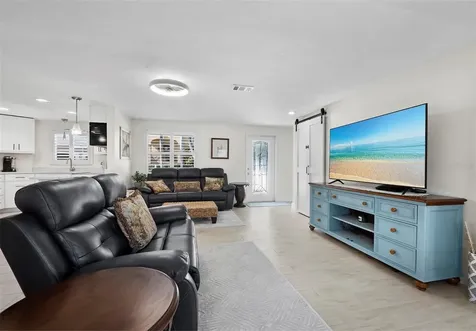 726 Jungle Queen Way Longboat Key FL 34228