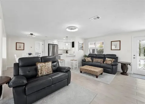 726 Jungle Queen Way Longboat Key FL 34228