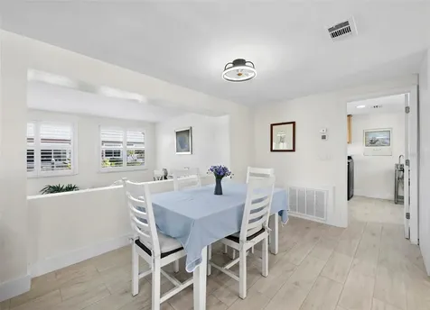 726 Jungle Queen Way Longboat Key FL 34228