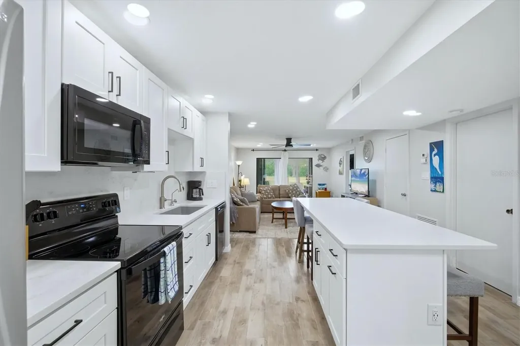 4621 Longwater Sarasota FL 34235