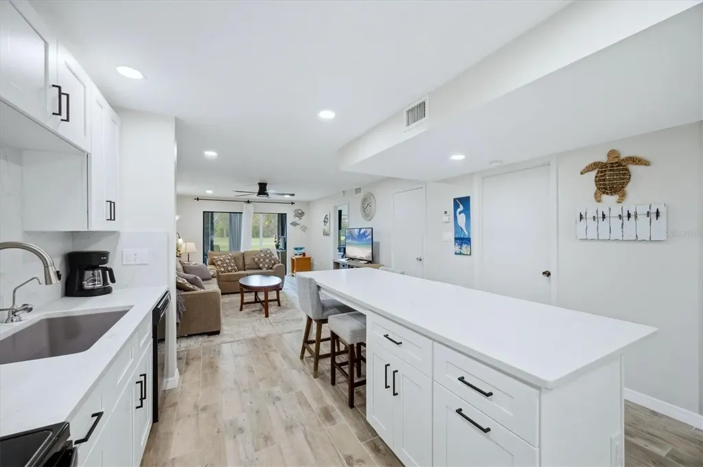 4621 Longwater Sarasota FL 34235