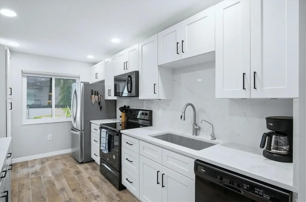 4621 Longwater Sarasota FL 34235