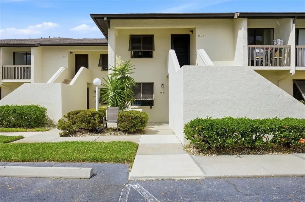 4621 Longwater Sarasota FL 34235