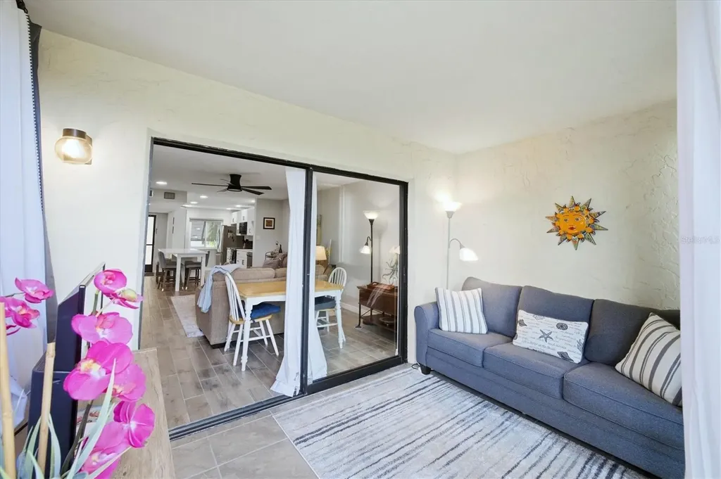 4621 Longwater Sarasota FL 34235