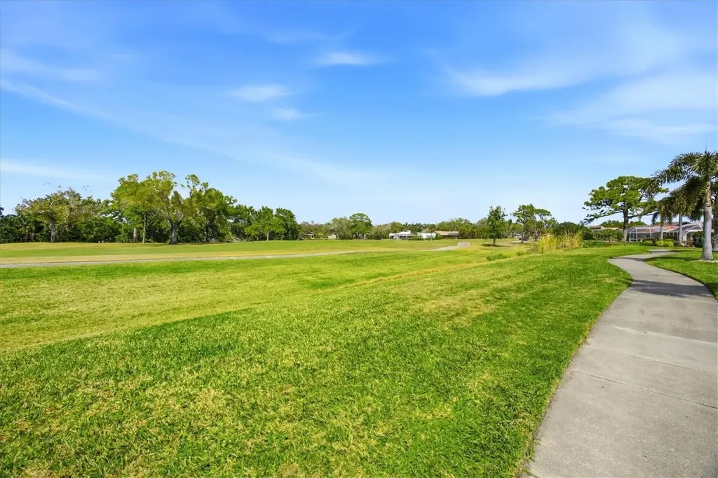 4621 Longwater Sarasota FL 34235