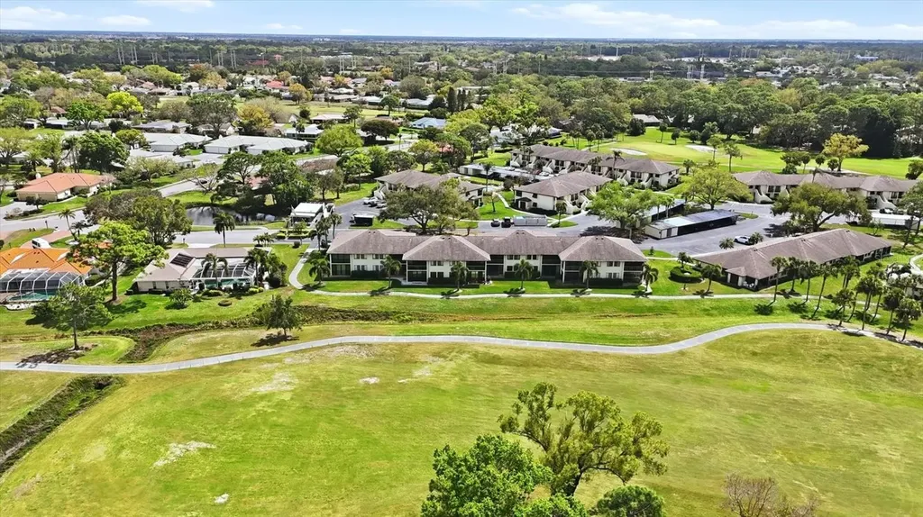 4621 Longwater Sarasota FL 34235