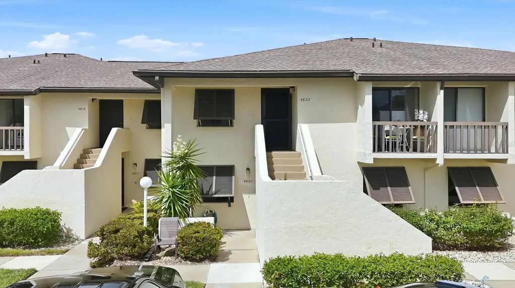 4621 Longwater Sarasota FL 34235