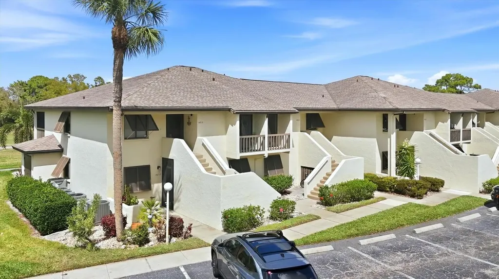 4621 Longwater Sarasota FL 34235