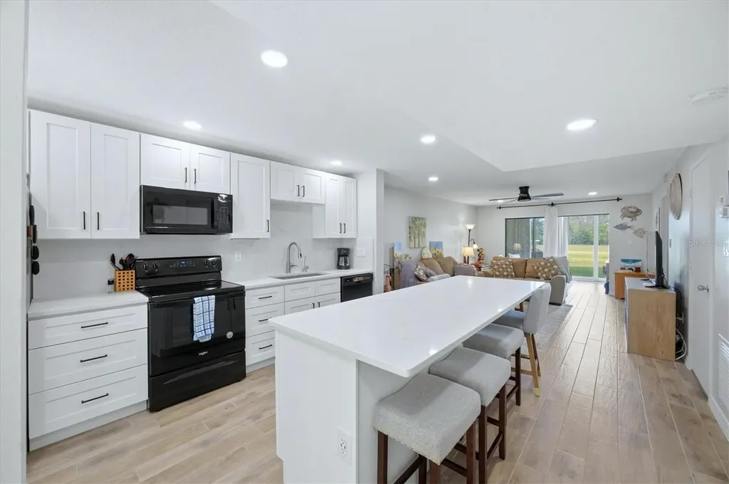 4621 Longwater Sarasota FL 34235