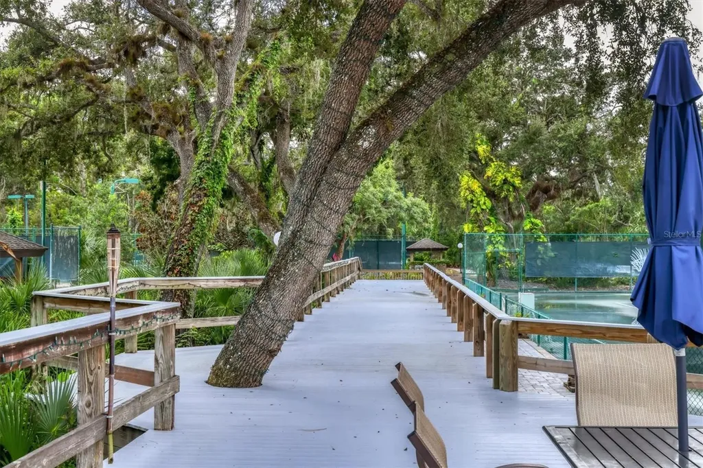 4621 Longwater Sarasota FL 34235