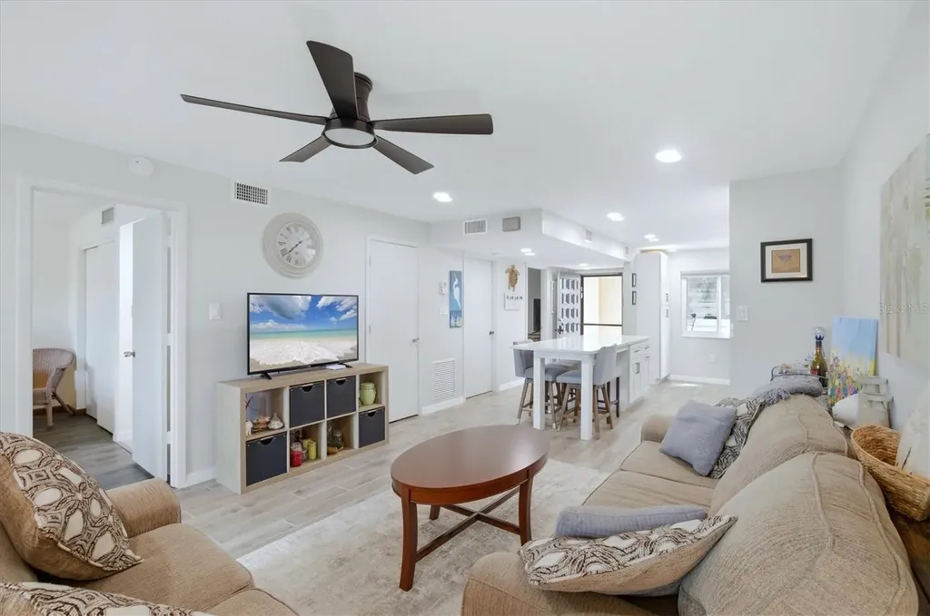 4621 Longwater Sarasota FL 34235