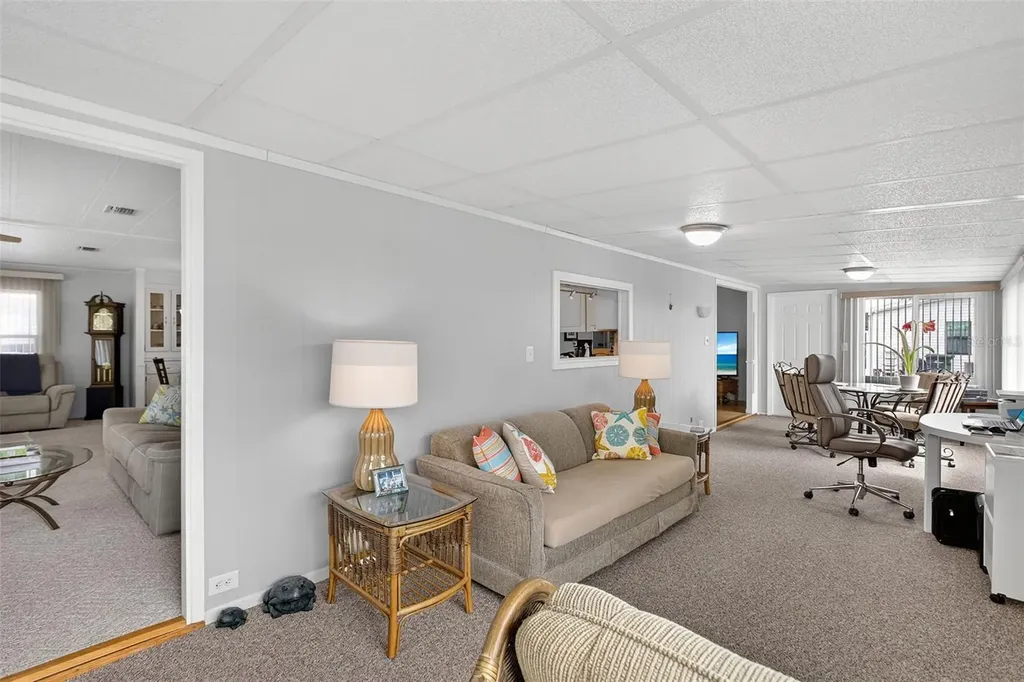 652 La Sala North Port FL 34287