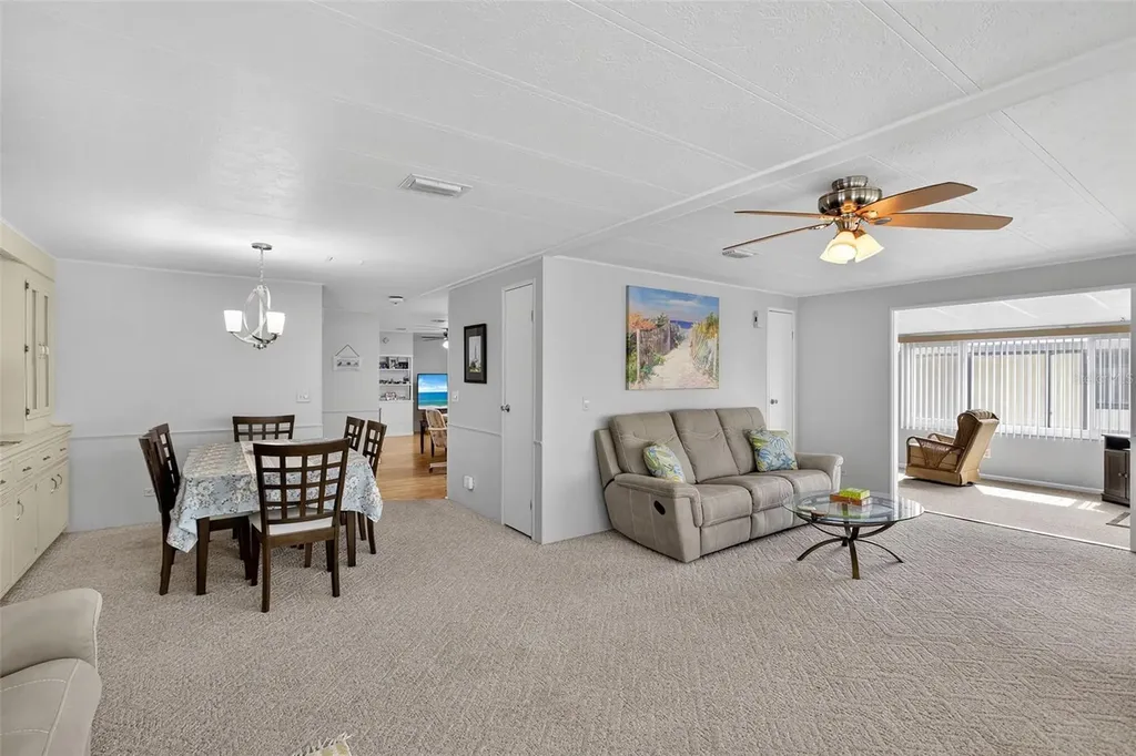 652 La Sala North Port FL 34287