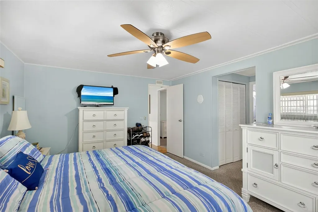652 La Sala North Port FL 34287