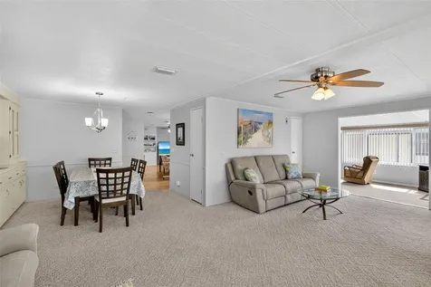 652 La Sala North Port FL 34287
