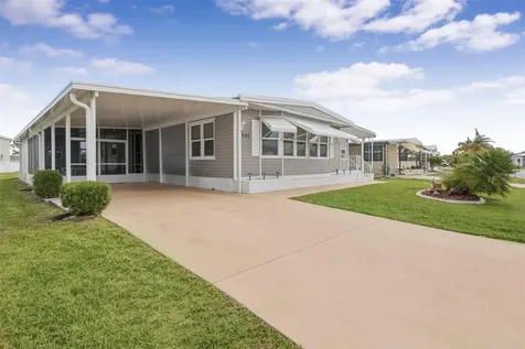652 La Sala North Port FL 34287