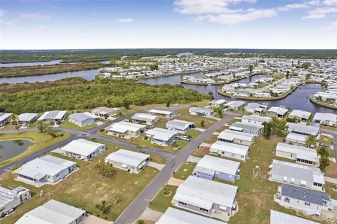 652 La Sala North Port FL 34287