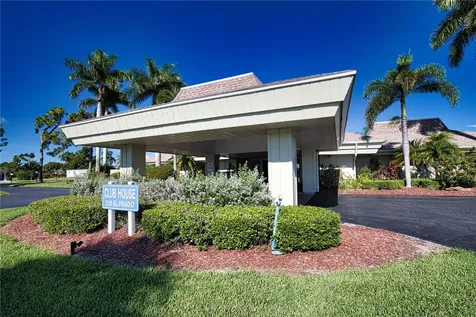 652 La Sala North Port FL 34287