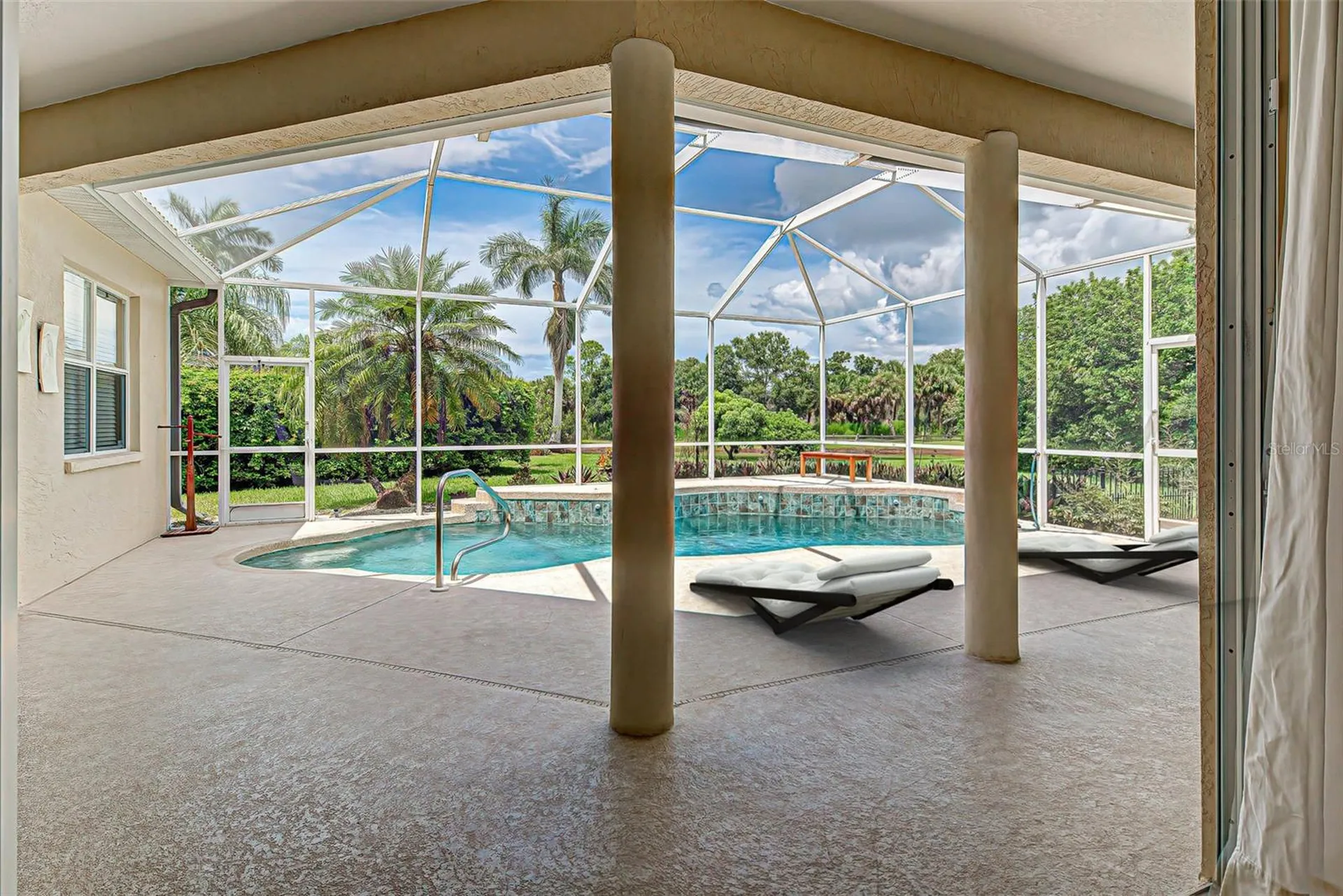 7333 Featherstone Boulevard Sarasota FL 34238