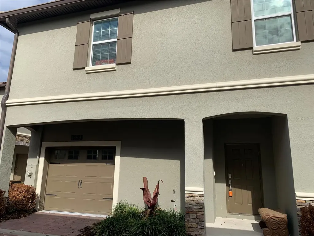 1353 Shinnecock Hills Drive Davenport FL 33896