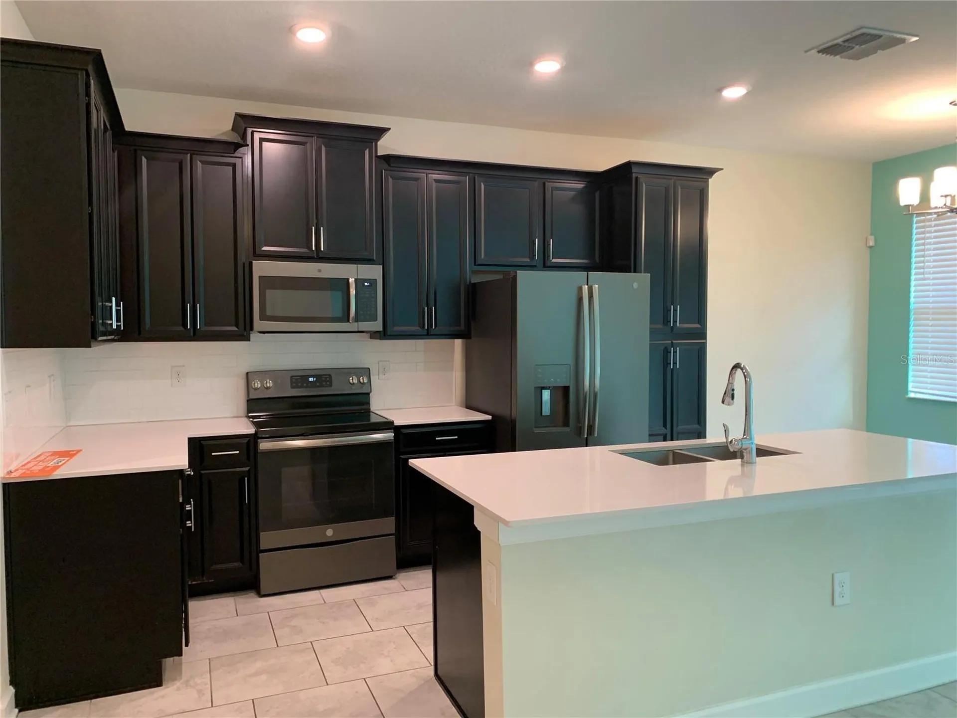 1353 Shinnecock Hills Drive Davenport FL 33896