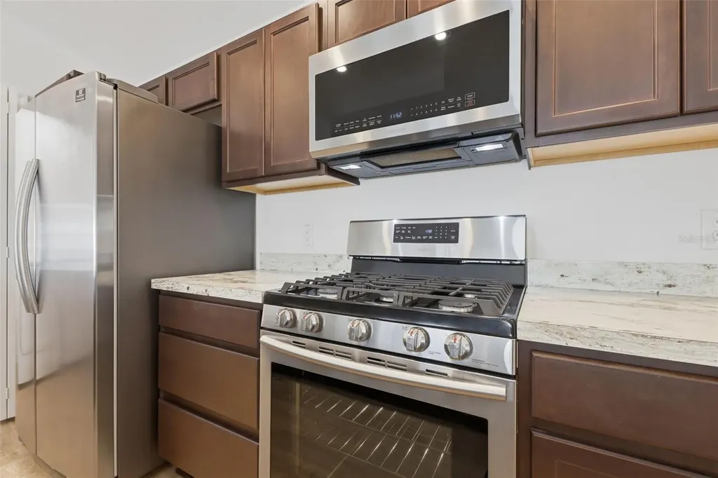 2747 Dyson Loop The Villages FL 32163