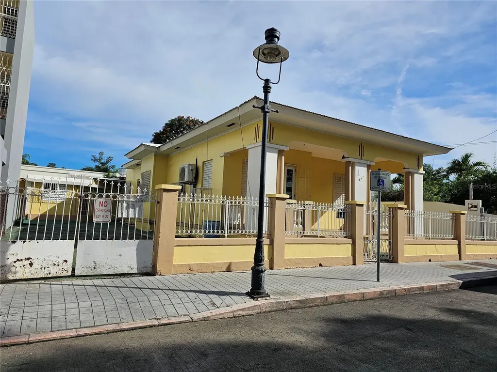 62 Calle Comercio Ponce PR 00730