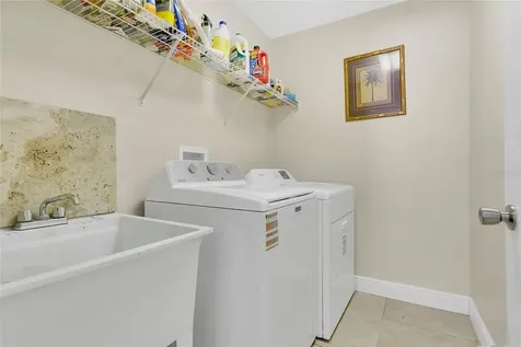 403 Carey Way Orlando FL 32825
