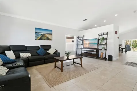 403 Carey Way Orlando FL 32825