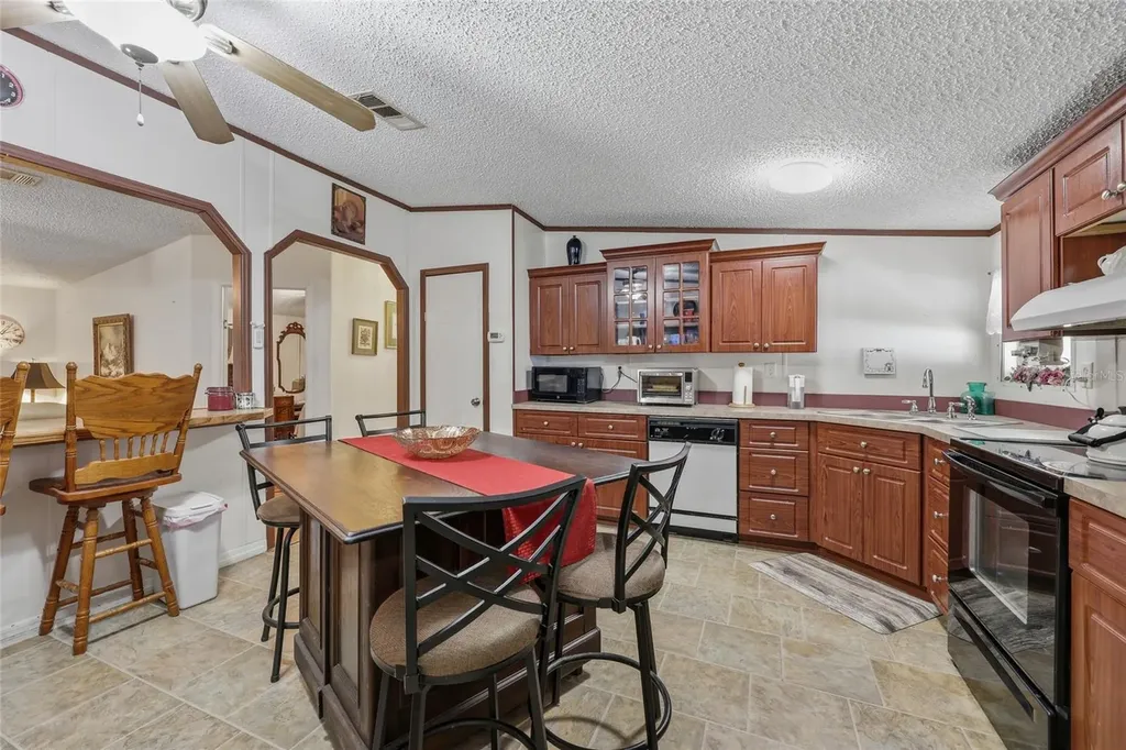 1131 SW 166th Street Newberry FL 32669