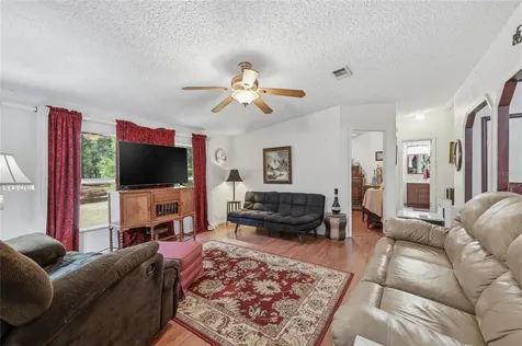 1131 SW 166th Street Newberry FL 32669