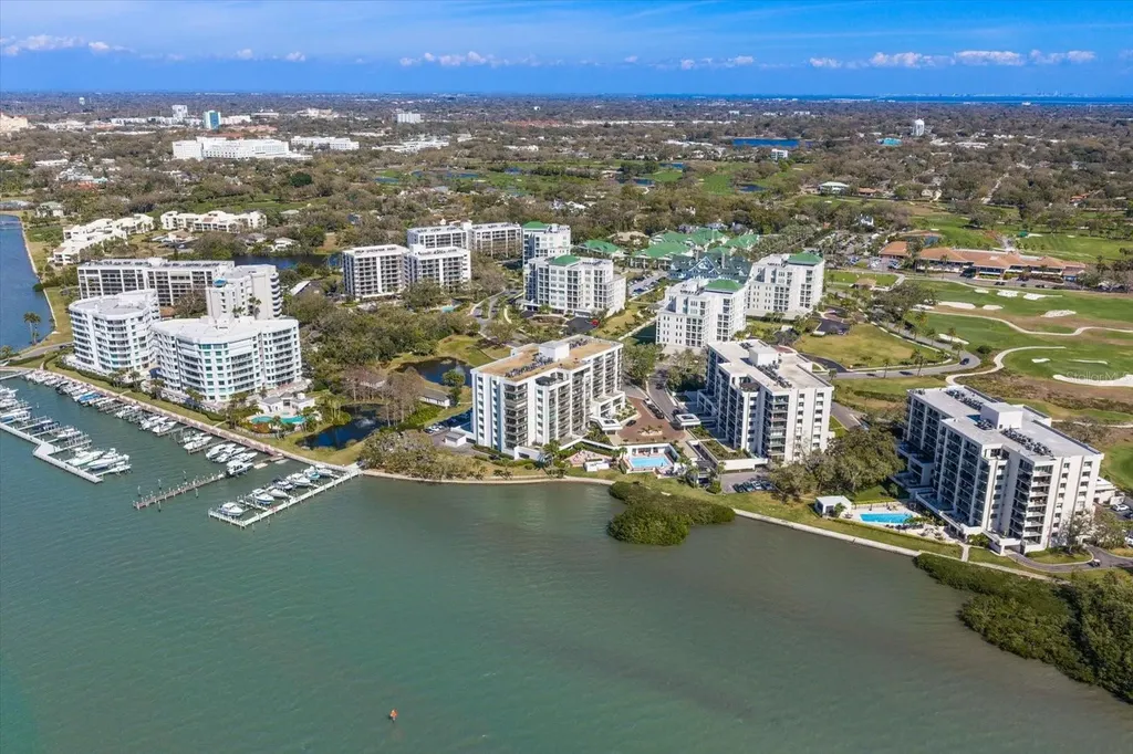8 Belleview Boulevard Belleair FL 33756