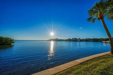 8 Belleview Boulevard Belleair FL 33756