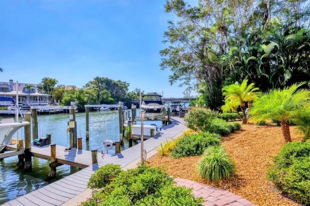 862 Hudson Avenue Sarasota FL 34236