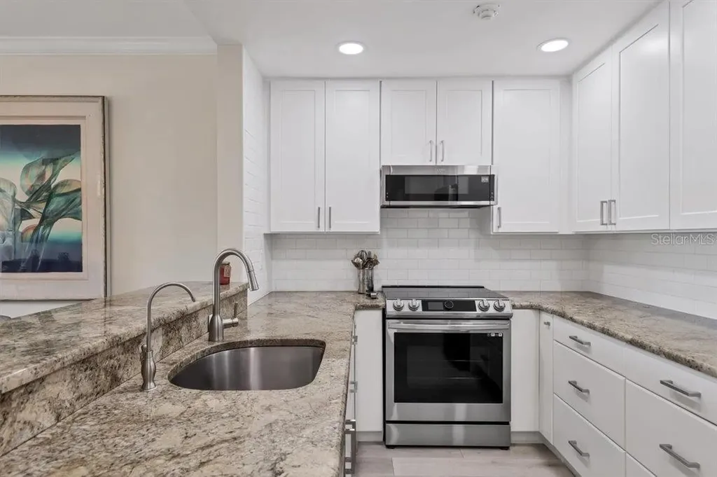 862 Hudson Avenue Sarasota FL 34236