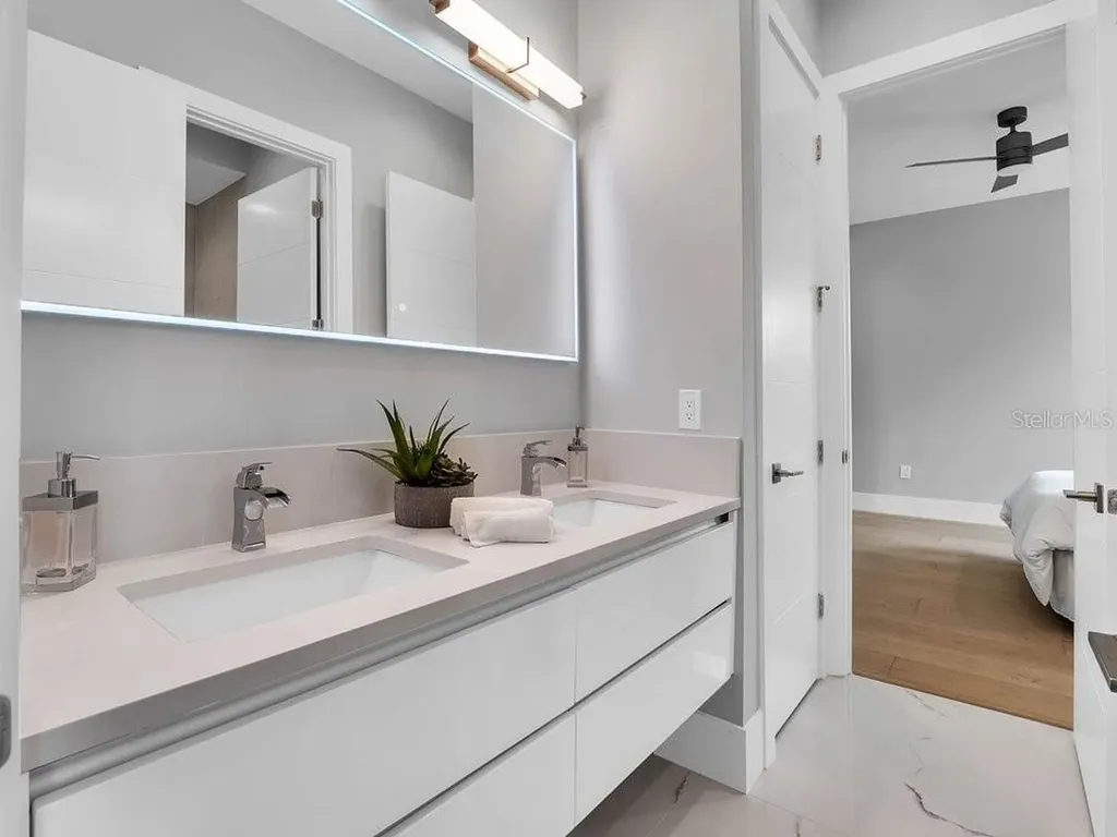 6159 Harbour Town Court Orlando FL 32819