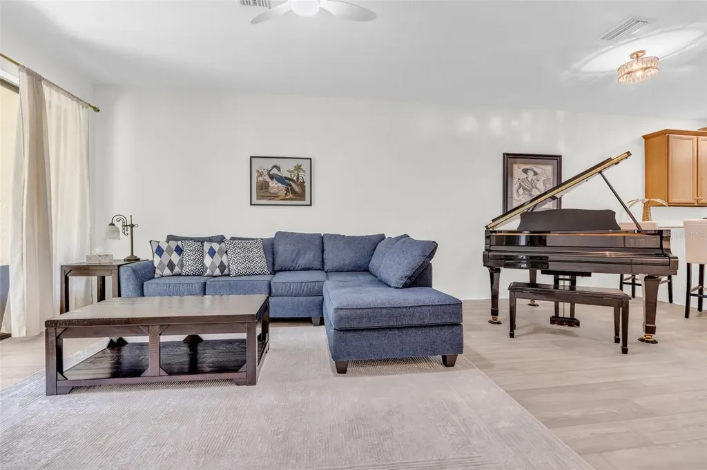 420 Seneca Falls Drive Apollo Beach FL 33572
