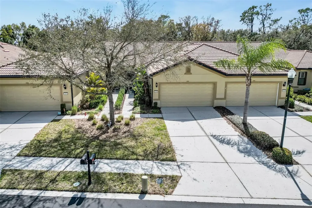 420 Seneca Falls Drive Apollo Beach FL 33572