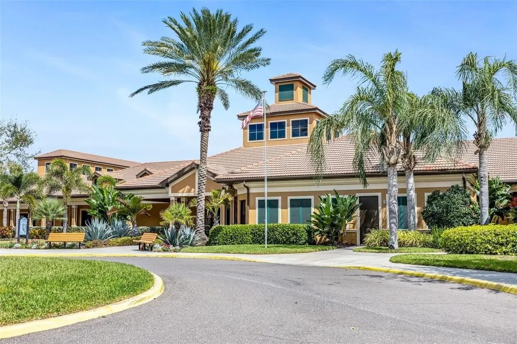 420 Seneca Falls Drive Apollo Beach FL 33572