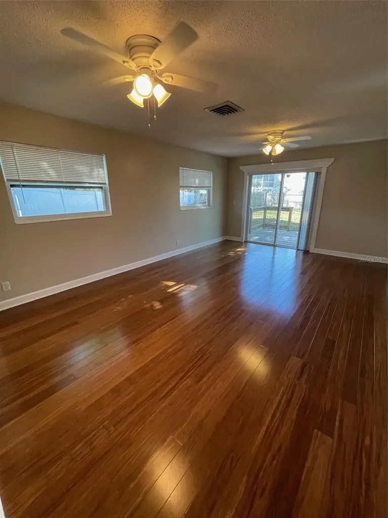 6556 27th Street N St Petersburg FL 33702