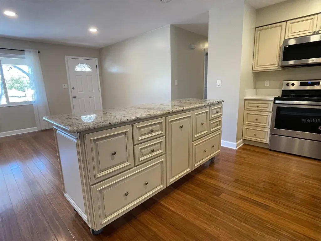 6556 27th Street N St Petersburg FL 33702
