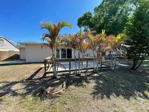 6556 27th Street N St Petersburg FL 33702